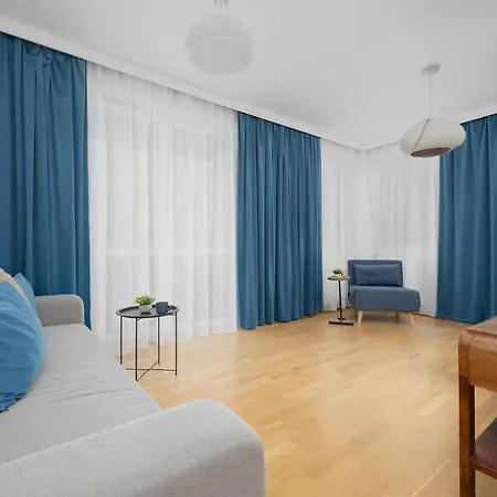 Modern With Parking & Balcony Near The Underground Station By Renters *