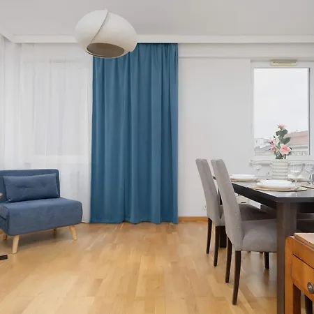 Modern With Parking & Balcony Near The Underground Station By Renters Апартаменты Варшава