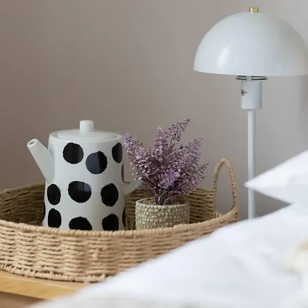 Апартаменты Modern With Parking & Balcony Near The Underground Station By Renters *
