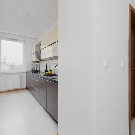 Апартаменты Modern With Parking & Balcony Near The Underground Station By Renters *