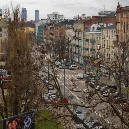 Апартаменты Modern With Parking & Balcony Near The Underground Station By Renters *