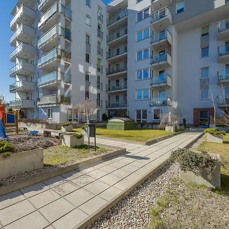 Appartement Modern With Parking & Balcony Near The Underground Station By Renters Varsovie